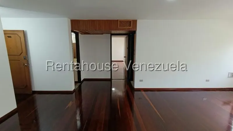 Apartamento (1 Nivel) en Alquiler en Altamira, Distrito Metropolitano - 15