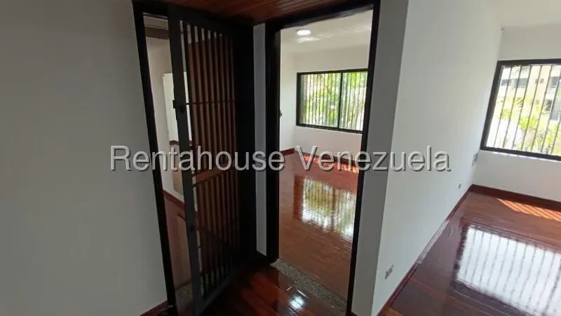 Apartamento (1 Nivel) en Alquiler en Altamira, Distrito Metropolitano - 17