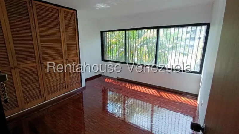 Apartamento (1 Nivel) en Alquiler en Altamira, Distrito Metropolitano - 18