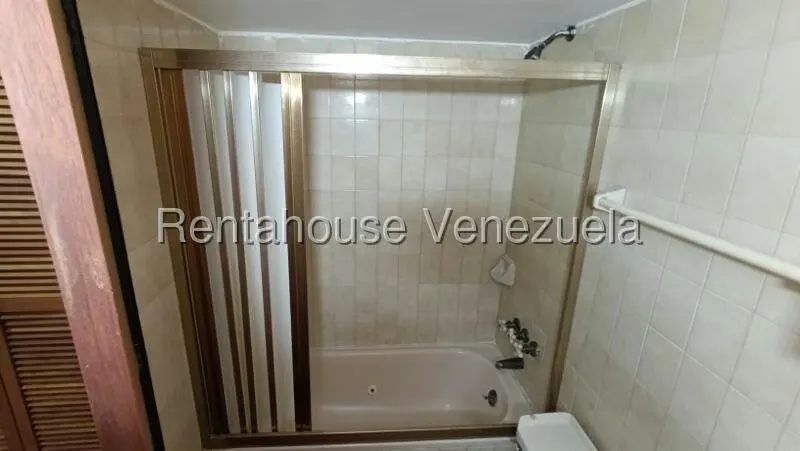 Apartamento (1 Nivel) en Alquiler en Altamira, Distrito Metropolitano - 26