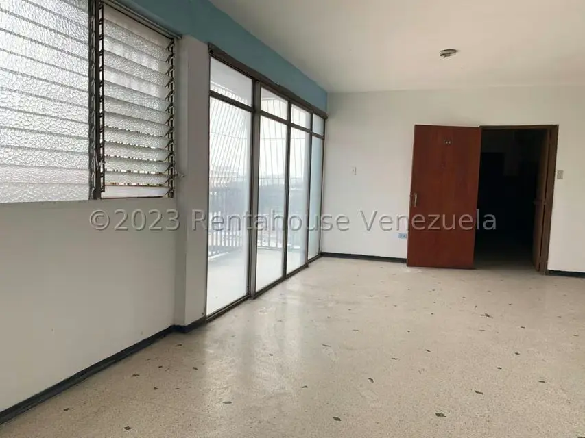 Comercial (Edificio) en Venta en Centro, Lara - 14