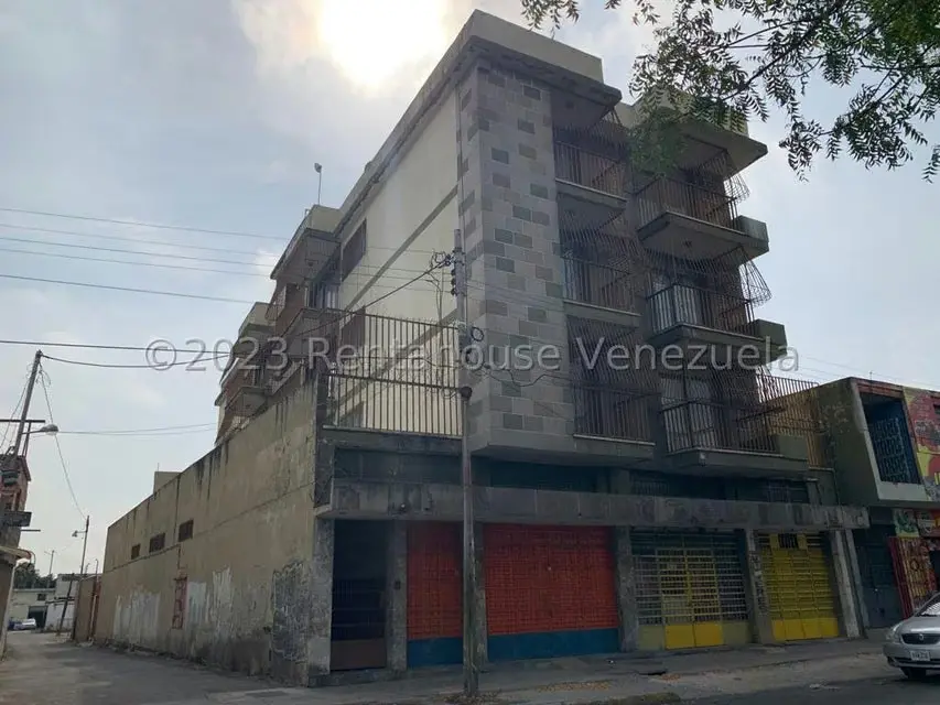 Comercial (Edificio) en Venta en Centro, Lara - 59