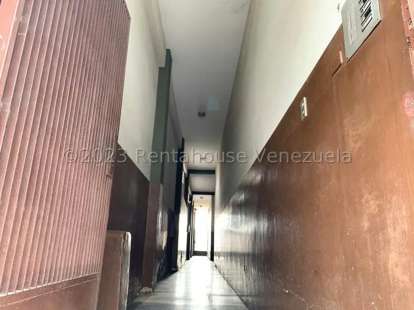 Comercial (Edificio) en Venta en Centro, Lara - 60