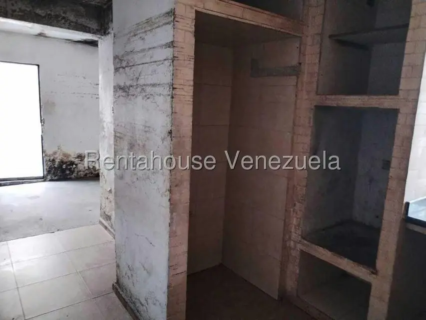 Casa (Duplex) en Venta en Lomas del Este, Carabobo - 37