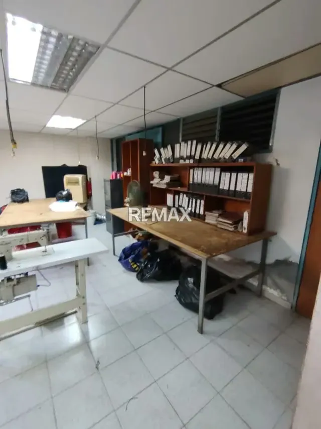 Venta de Local Comercial en Sector el Calvario - 17