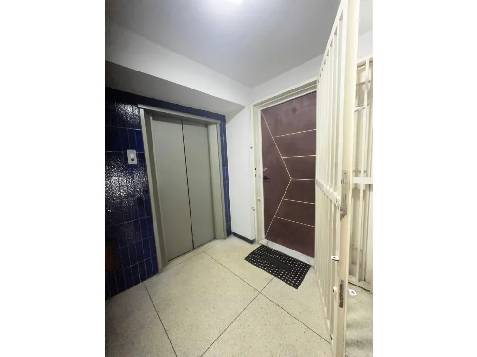 Apartamento Remodelado En Alquiler En Sabana Grande, Av Casanova - 14
