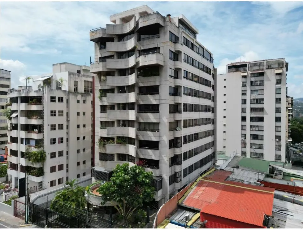 Alquilo apartamento c/ vista al Ávila 92m2 Los Palos Grandes 8468