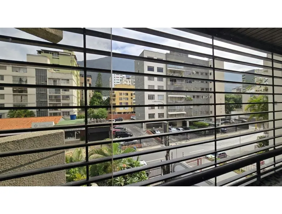 Alquilo apartamento c/ vista al Ávila 92m2 Los Palos Grandes 8468 - 4