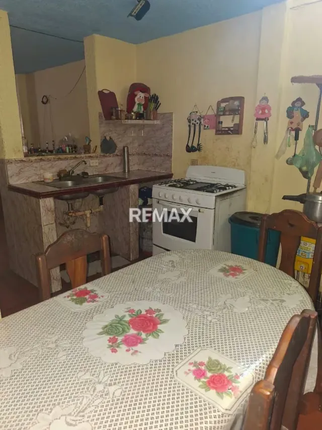En venta casa en urbanismo privado en las margaritas, el ujano - 2