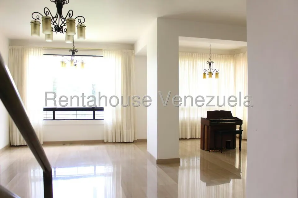 Apartamento (Penthouse) en Venta en Los Samanes, Distrito Metropolitano - 3