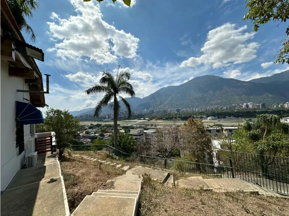 Vendo casa 1000m2 Lomas de Chuao 5963 - 2