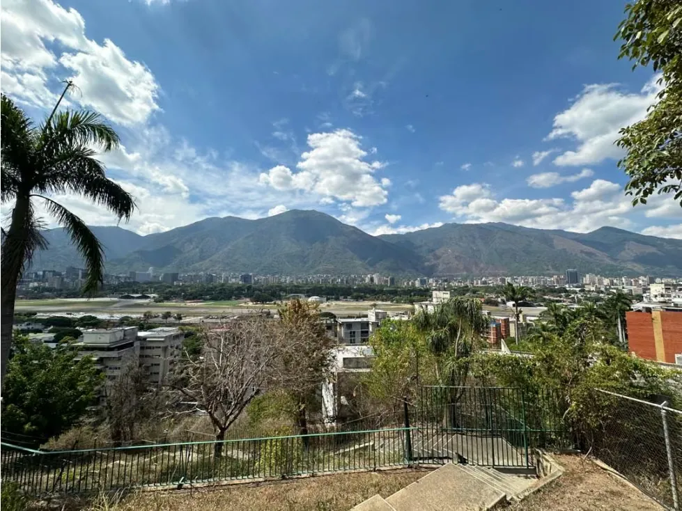 Vendo casa 1000m2 Lomas de Chuao 5963 - 4