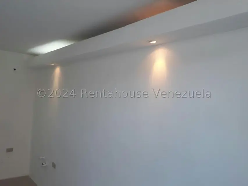 Local Comercial en Alquiler en Avenida Bella Vista, Zulia - 11