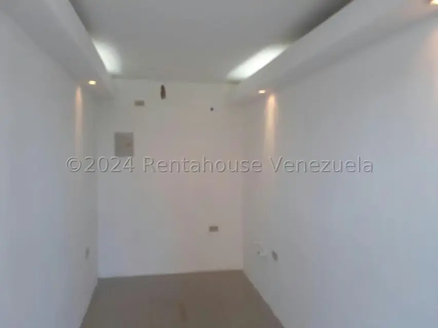 Local Comercial en Alquiler en Avenida Bella Vista, Zulia - 10