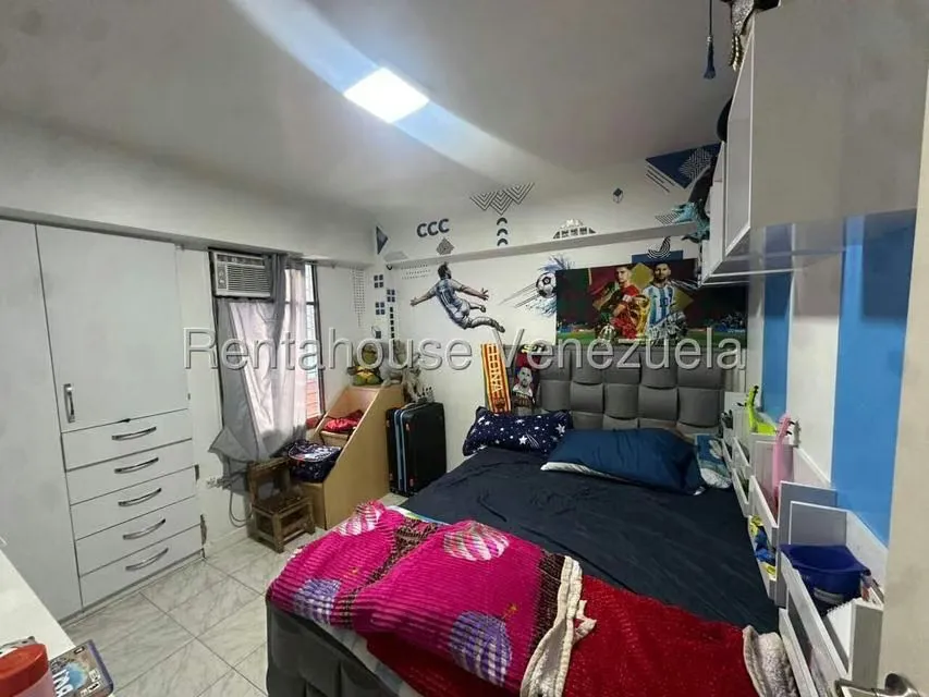 Apartamento (1 Nivel) en Venta en El Valle, Distrito Metropolitano - 12