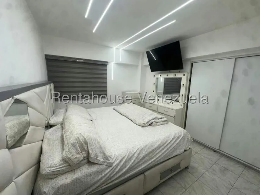 Apartamento (1 Nivel) en Venta en El Valle, Distrito Metropolitano - 14