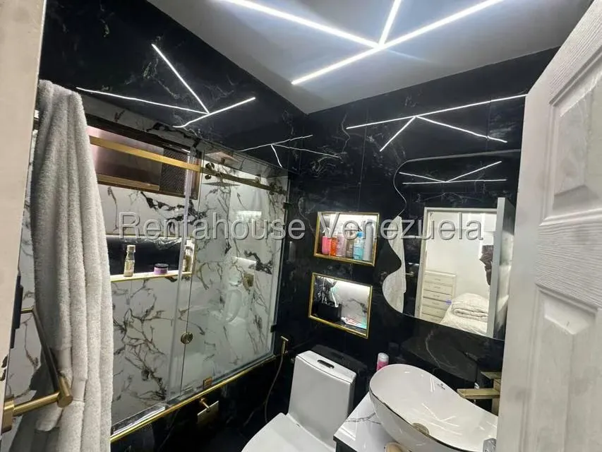 Apartamento (1 Nivel) en Venta en El Valle, Distrito Metropolitano - 15