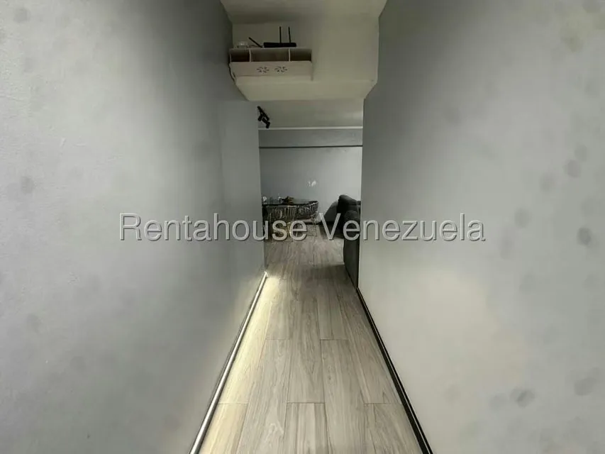 Apartamento (1 Nivel) en Venta en El Valle, Distrito Metropolitano - 16