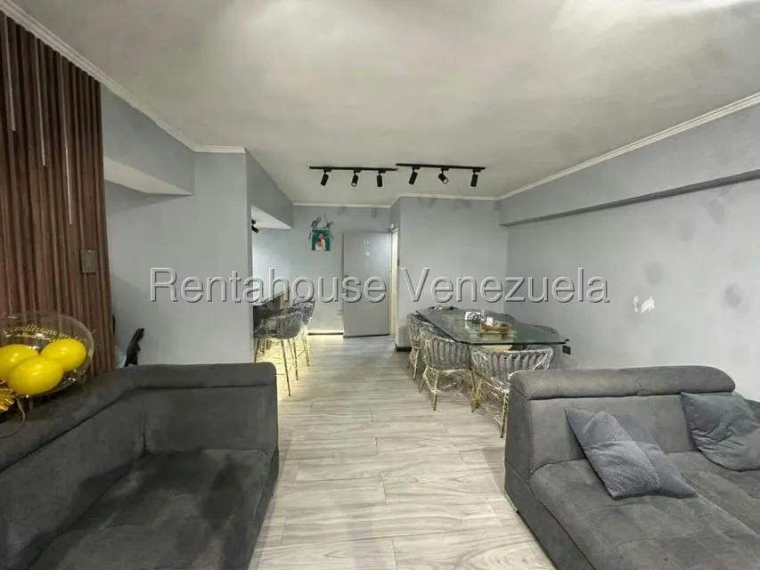 Apartamento (1 Nivel) en Venta en El Valle, Distrito Metropolitano - 7