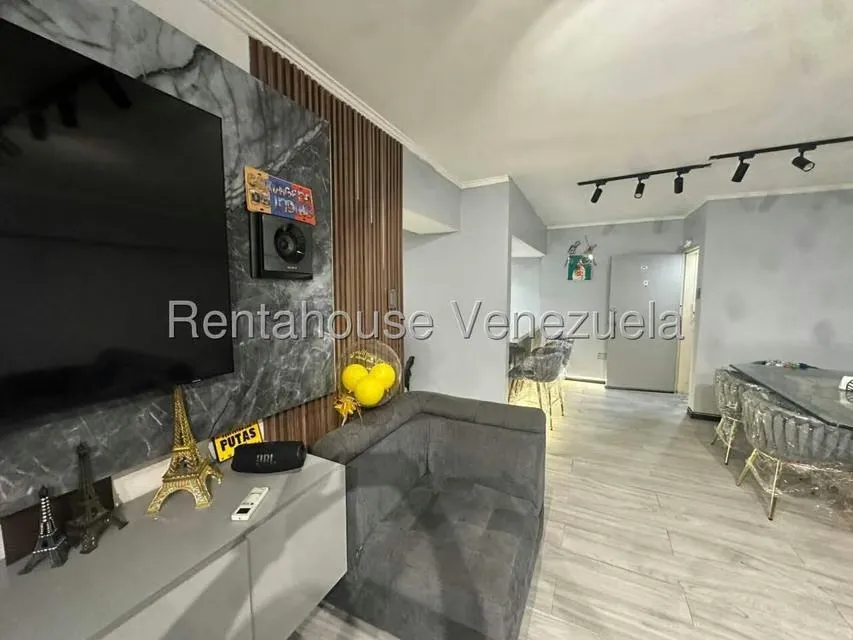 Apartamento (1 Nivel) en Venta en El Valle, Distrito Metropolitano - 8