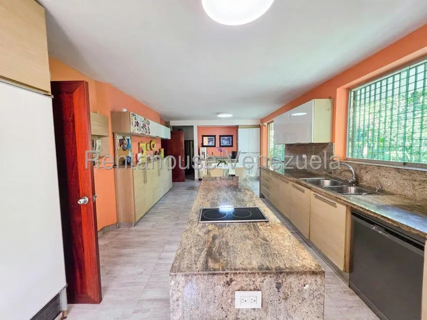 Casa (Multipes Niveles) en Venta en Cerro Verde, Distrito Metropolitano - 23