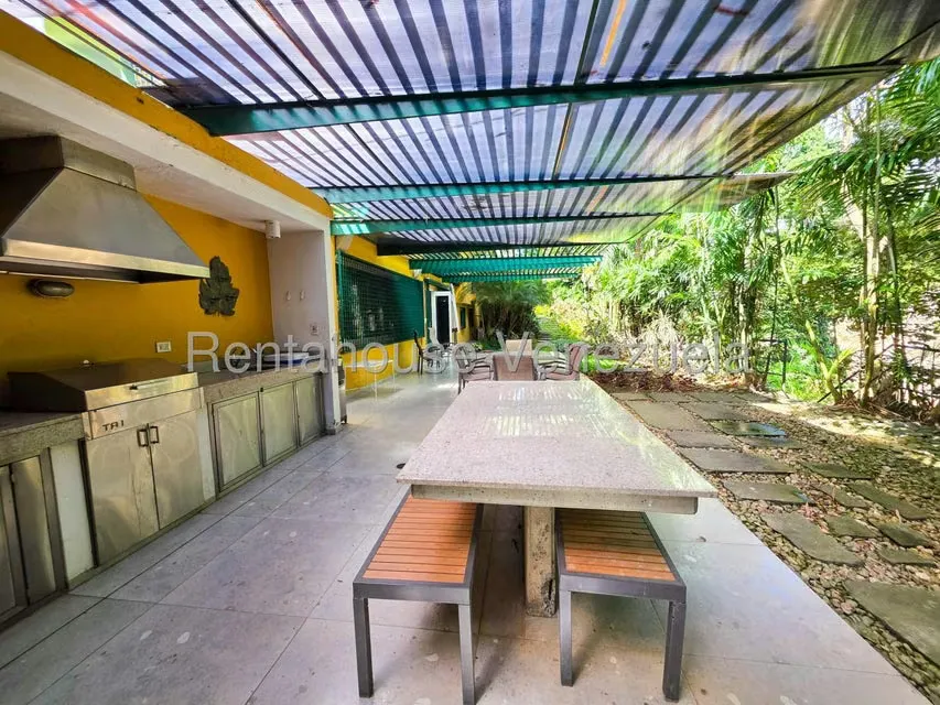 Casa (Multipes Niveles) en Venta en Cerro Verde, Distrito Metropolitano - 38
