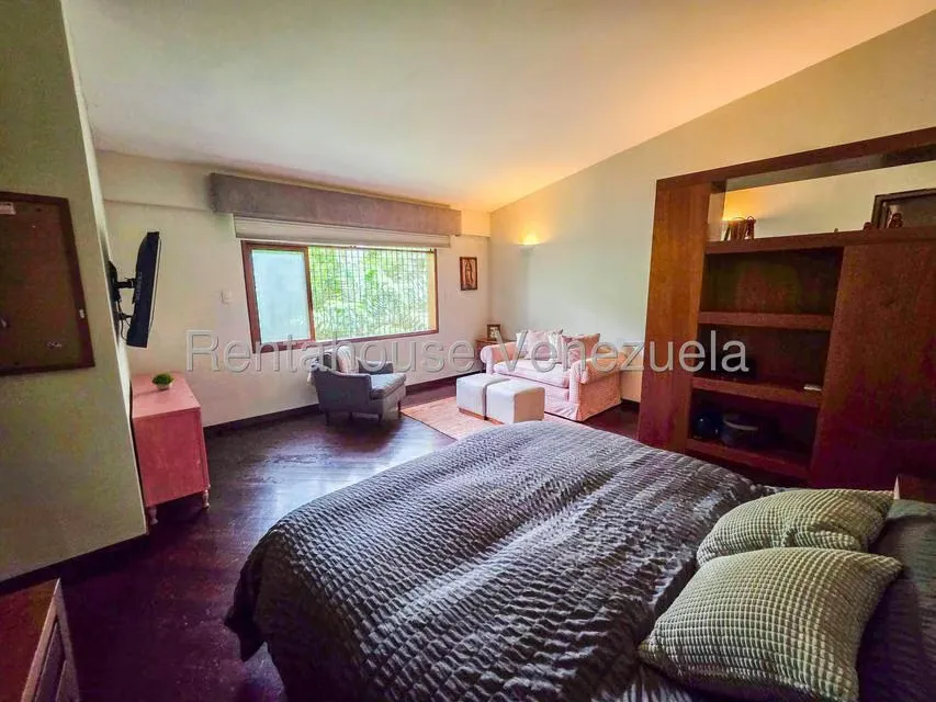 Casa (Multipes Niveles) en Venta en Cerro Verde, Distrito Metropolitano - 46