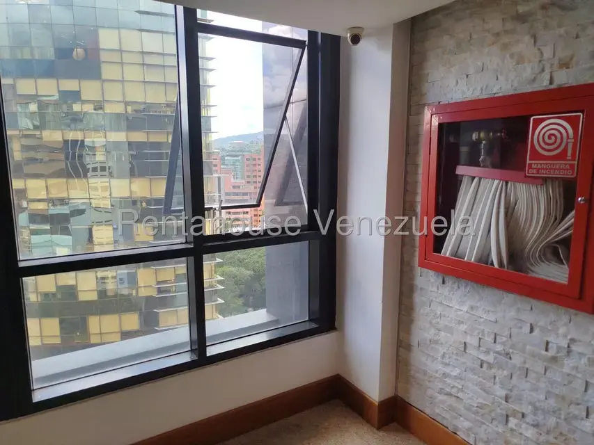 Oficina en Venta en El Rosal, Distrito Metropolitano - 11