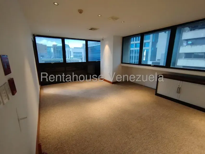 Oficina en Venta en El Rosal, Distrito Metropolitano - 26