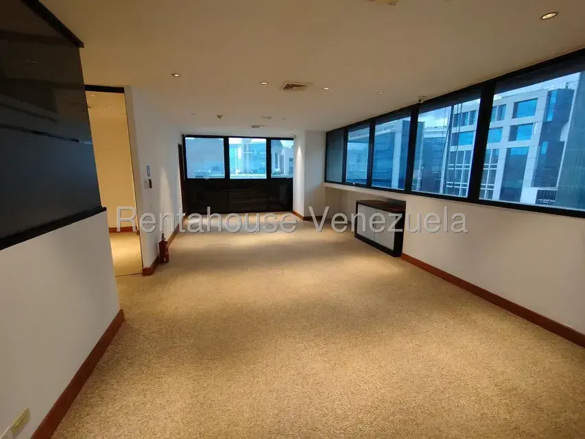 Oficina en Venta en El Rosal, Distrito Metropolitano - 36