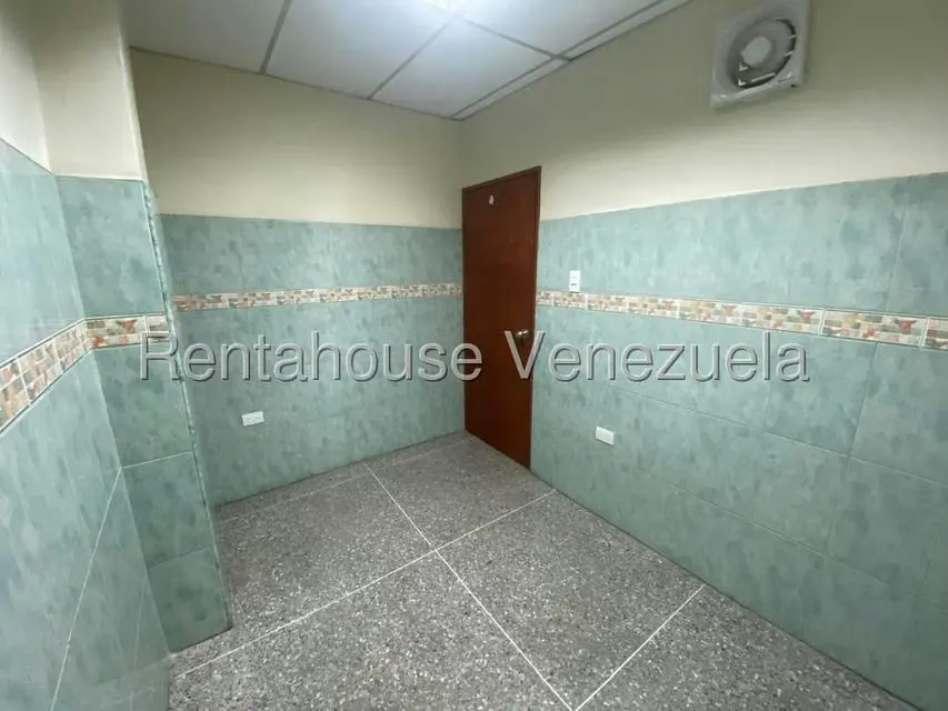 Consultorio Medico en Alquiler en Parroquia Concepcion, Lara - 12