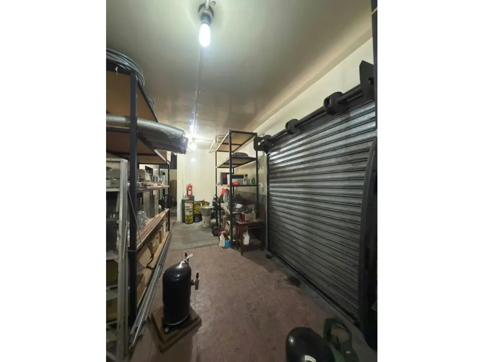 SE VENDE CASA COMERCIAL EN LAS ACACIAS - 2