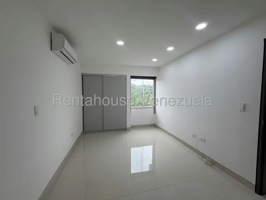 Apartamento (1 Nivel) en Venta en Los Samanes, Distrito Metropolitano - 28