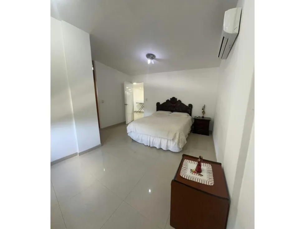 Se VENDE Casa de 500m²C.-6H+6.5B+7P+Trz.-Cumbres de Curumo-RC - 32