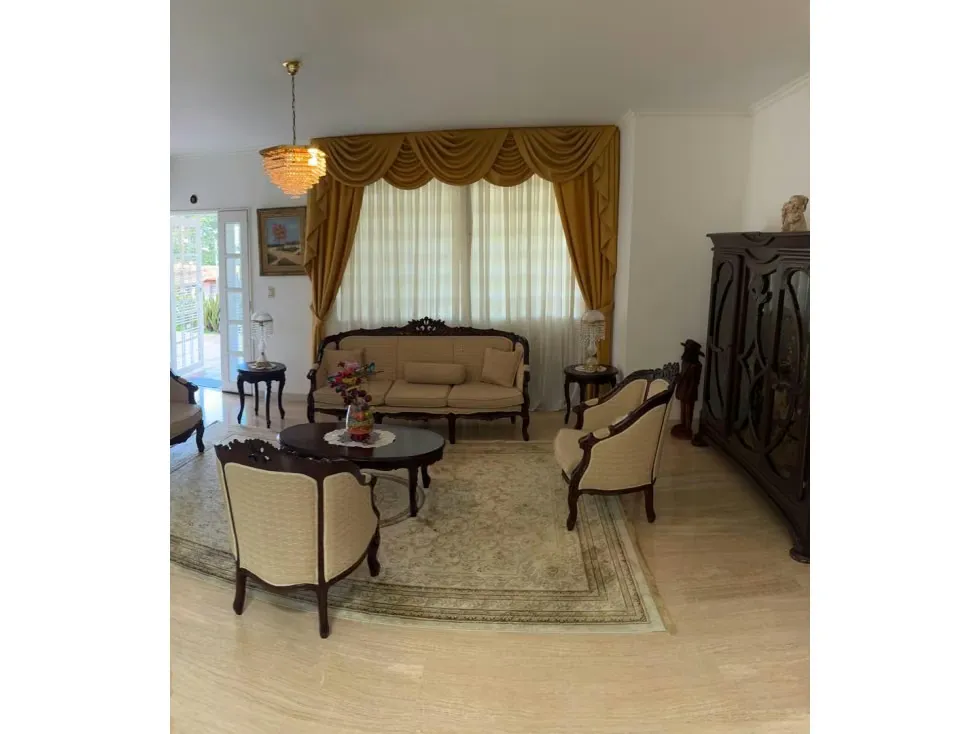 Se VENDE Casa de 500m²C.-6H+6.5B+7P+Trz.-Cumbres de Curumo-RC - 5