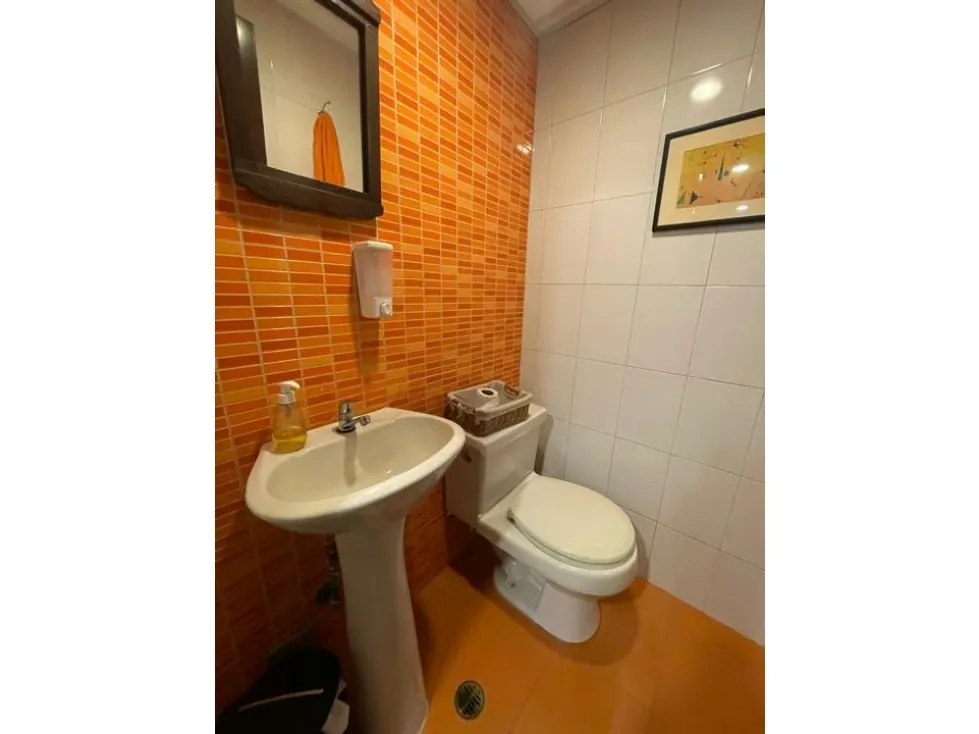 Se vende consultorio medico 68m2 Santa Sofía 4947 - 7