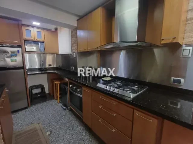 Apartamento en venta en la Urbanización San Francisco, Avenida 40 - 8