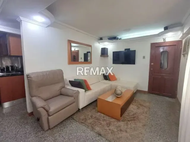Apartamento en venta en la Urbanización San Francisco, Avenida 40 - 9