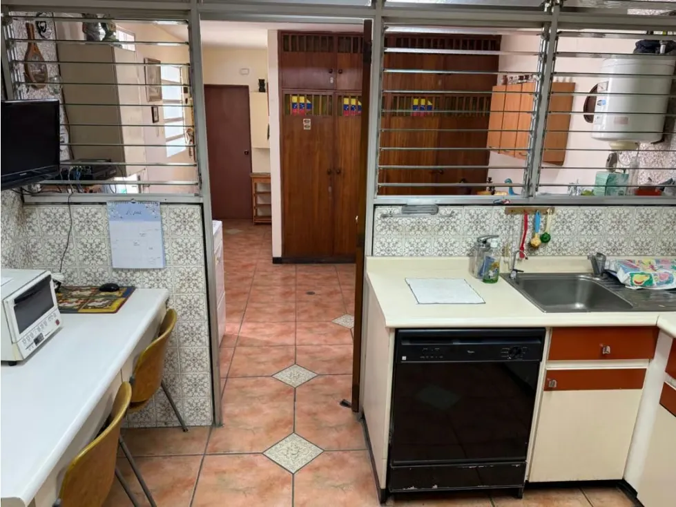 En venta casa 230m San Bernardino.Municipio Libertador.Caracas - 9