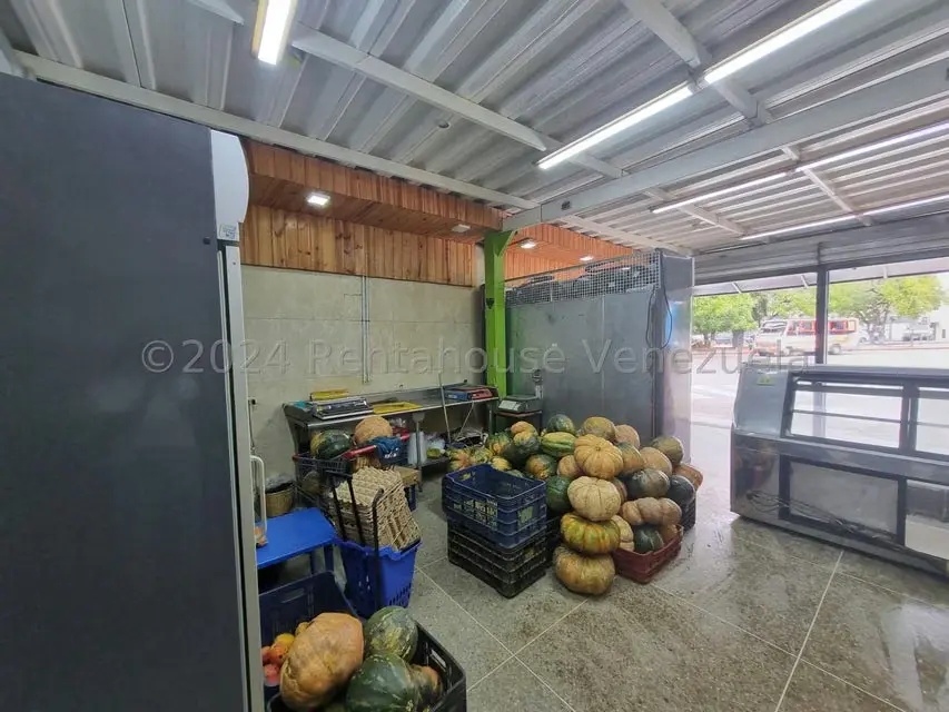 Local Comercial en Alquiler en Zona Este, Lara - 7
