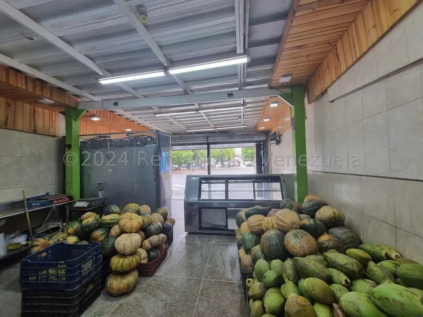 Local Comercial en Alquiler en Zona Este, Lara - 9