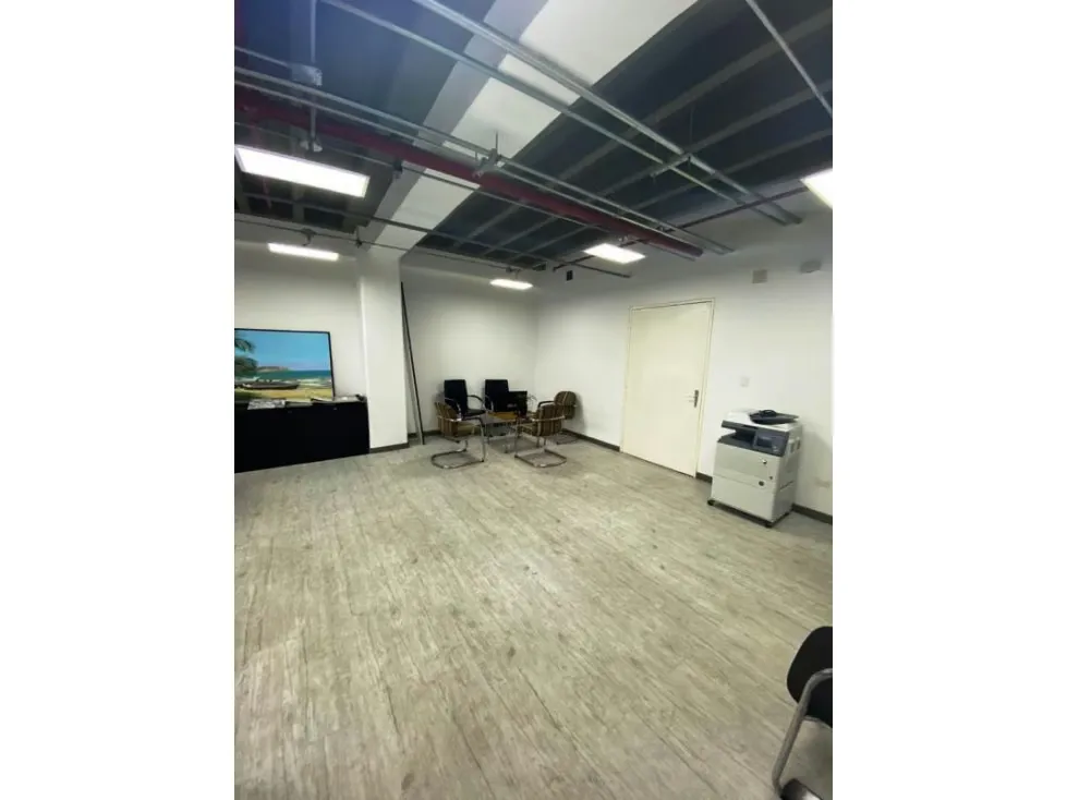 OFICINA - LAS MERCEDES - 56 Mts2 - 5