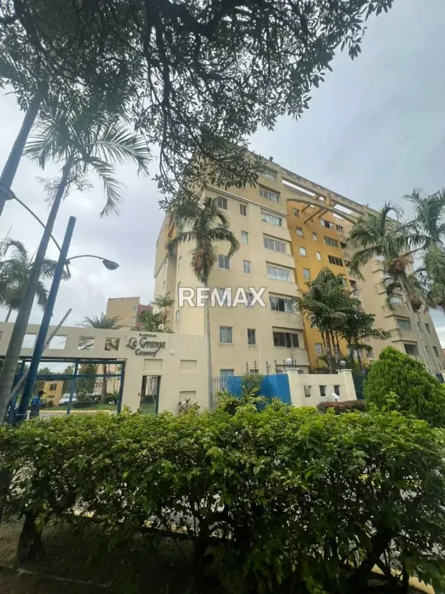 Apartamento en Venta en La Granja Country, Urb. La Granja