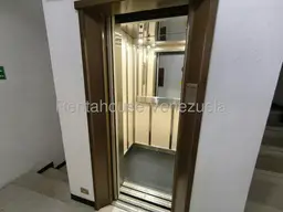 View 32