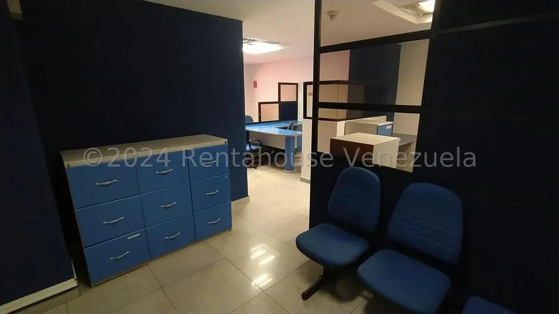 Oficina en Alquiler en Zona Este, Lara - 5