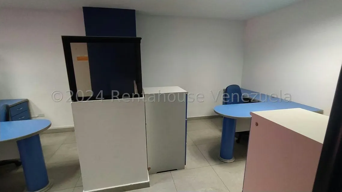 Oficina en Alquiler en Zona Este, Lara - 6