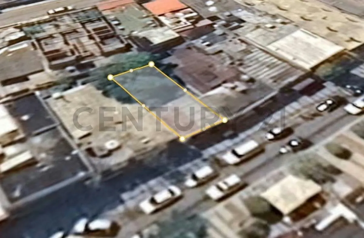 TERRENO IDEAL PARA COMERCIO O VIVIENDA FAMILIAR EN UBICACION PRIVILEGIADA - 5