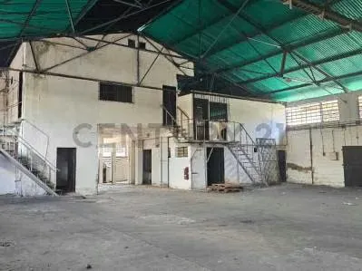 GALPON INDUSTRIAL CON EDIFICIO ADMINISTRATIVO EN VENTA