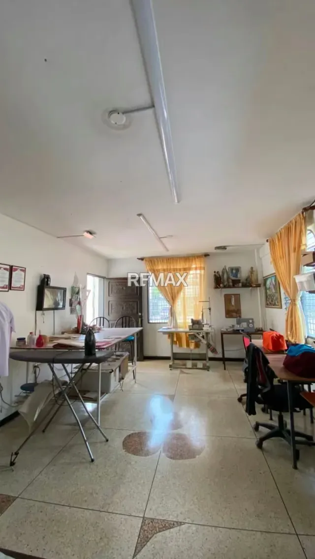 Casa en alquiler para uso Comercial - 3