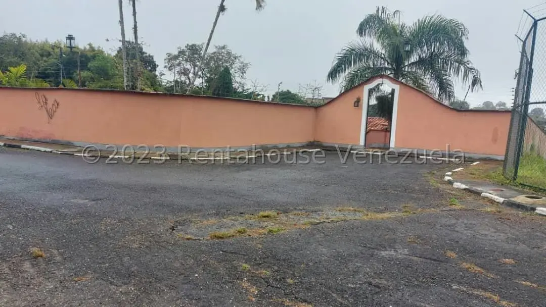 Casa (Duplex) en Venta en La Lagunita Country Club, Distrito Metropolitano - 25